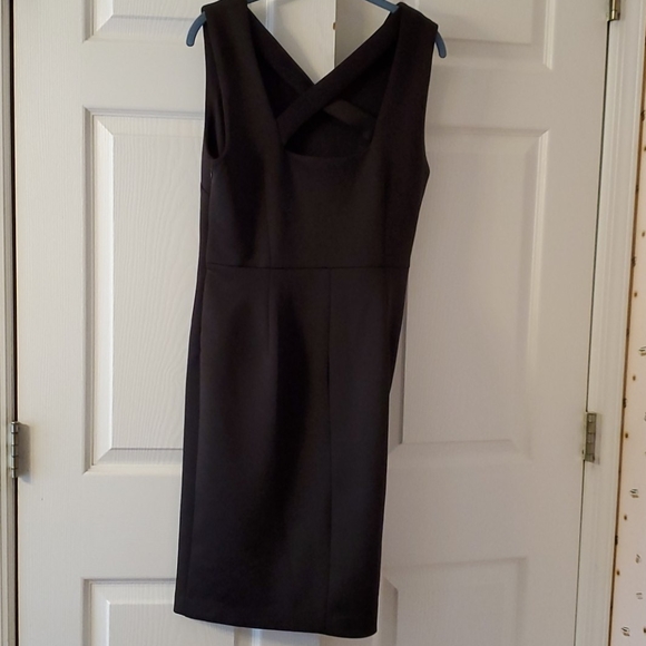 dress - Picture 4 of 5